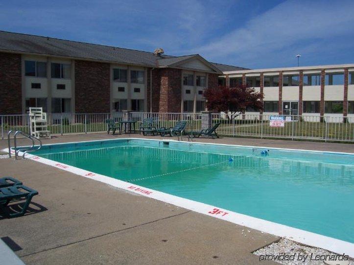 Econo Lodge Erie Facilidades foto